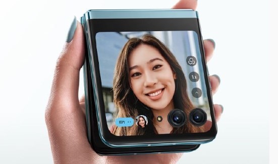 moto razr 40系列今日開(kāi)啟預售 3999元高低得整一臺