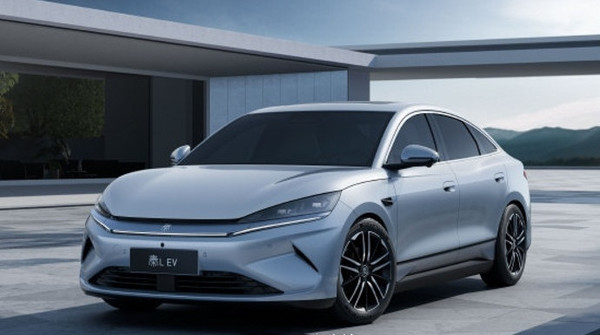 早報： iPhone 17 Pro或迎10項升級 比亞迪秦L EV上市