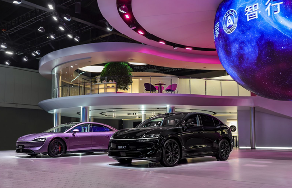 鴻蒙智行門(mén)店實(shí)探智界新款R7/S7 看看線(xiàn)下用戶(hù)都怎么說(shuō)？