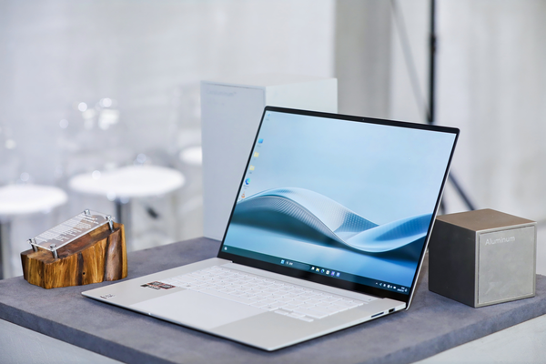 華碩AI PC登場(chǎng)：性能優(yōu)勢明顯，AI功能驚喜