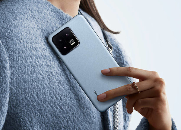 小米手機要發(fā)力了！大量新機將標配極窄屏幕和MIUI 15