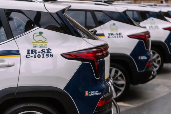 江汽集團電動(dòng)車(chē)再次批量交付巴西警察局 涂裝很霸氣 - 手機中國 -